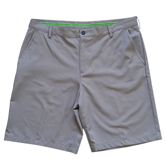 Izod Golf Men’s Shorts Non-Slip Waist Classic Fit size 38 - Picture 1 of 8